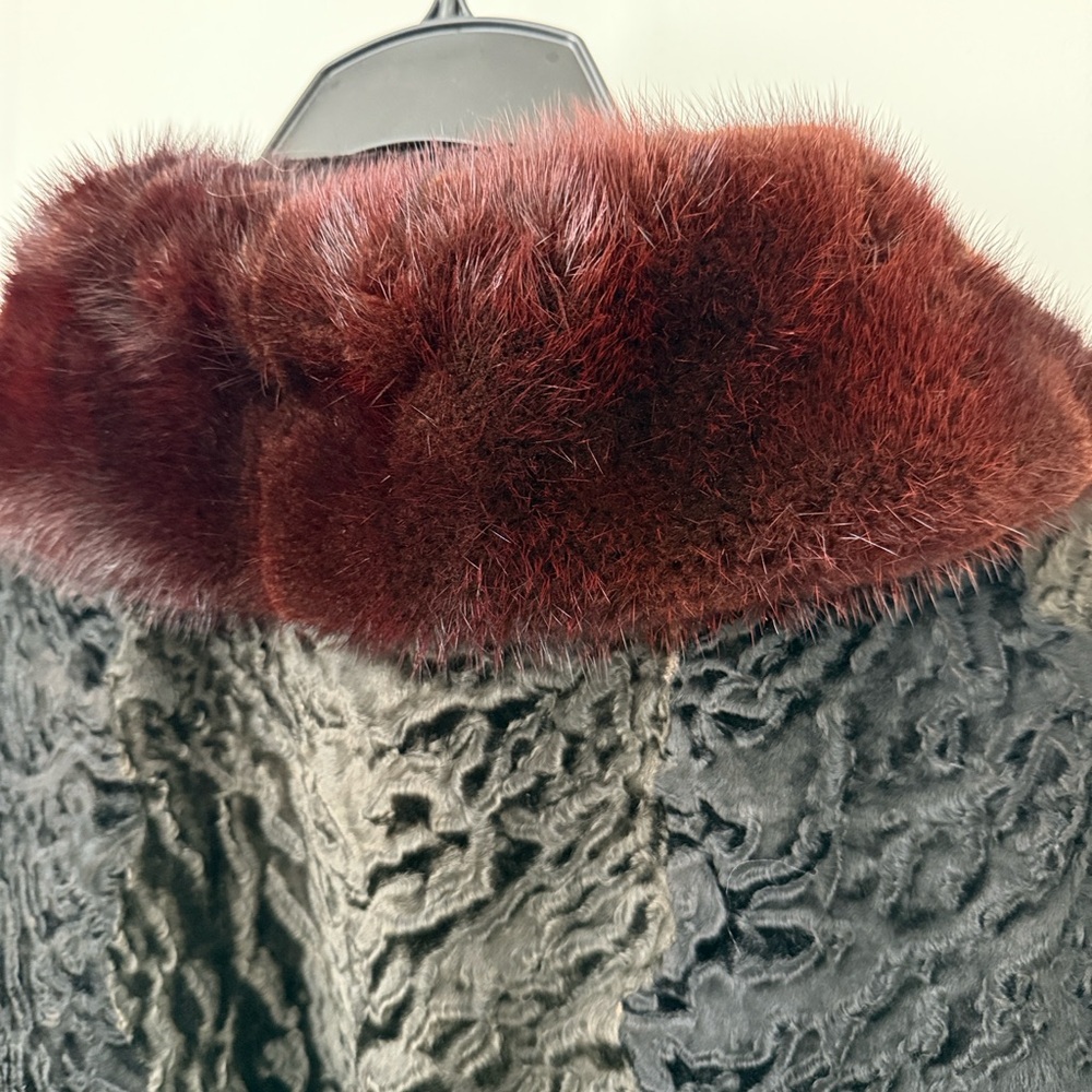 Vintage 1950’s Black Lamb Swing Jacket/Cape with Brown Mink Fur Collar - Glam